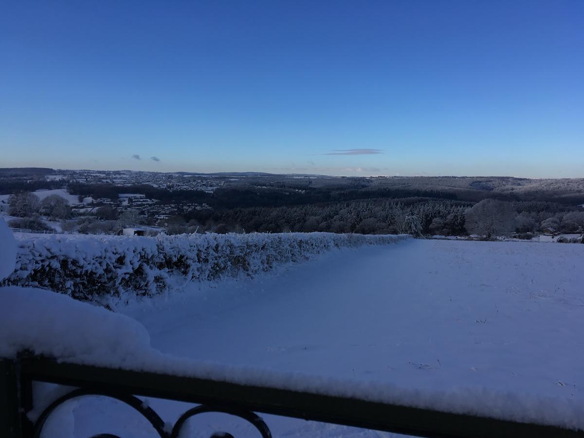 Dean Valley Panorama Bed & Breakfast Lydney Exterior foto