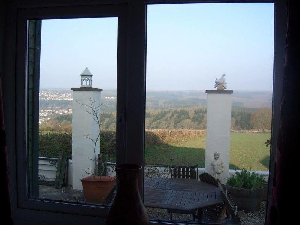 Dean Valley Panorama Bed & Breakfast Lydney Exterior foto